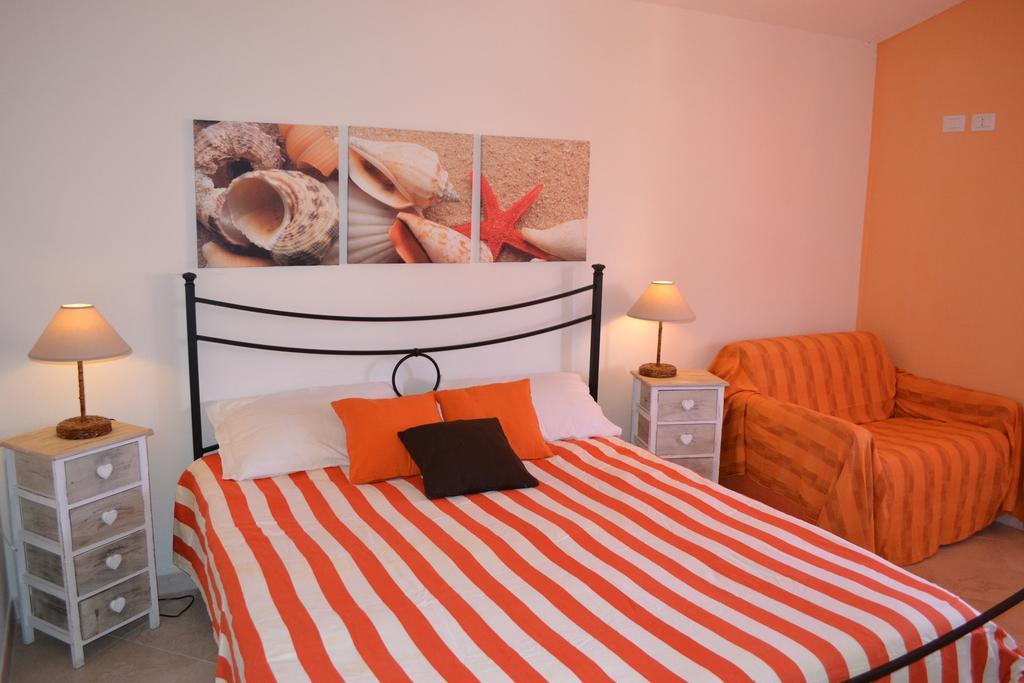 Apartments Mimose Badesi Extérieur photo