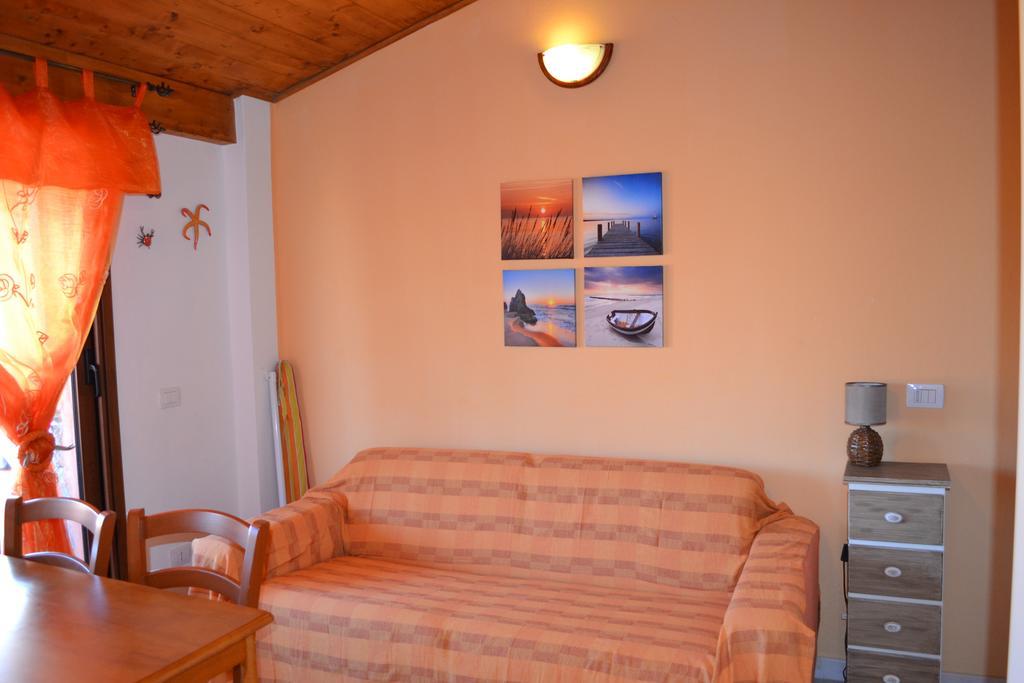 Apartments Mimose Badesi Extérieur photo
