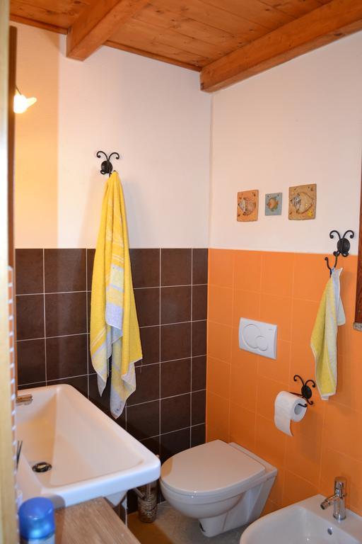Apartments Mimose Badesi Extérieur photo