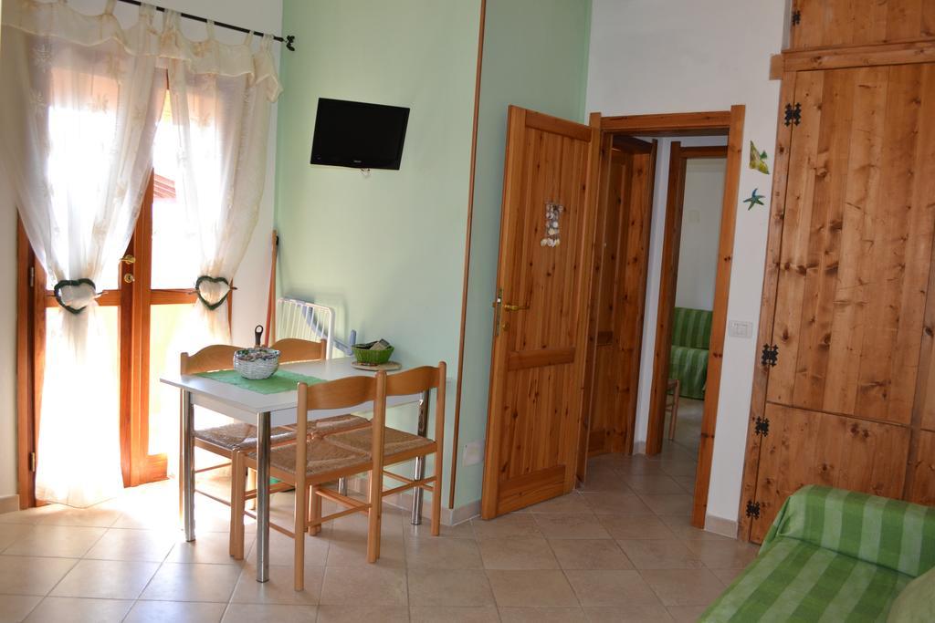Apartments Mimose Badesi Extérieur photo
