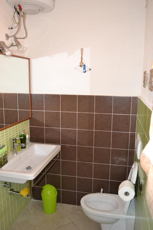 Apartments Mimose Badesi Extérieur photo